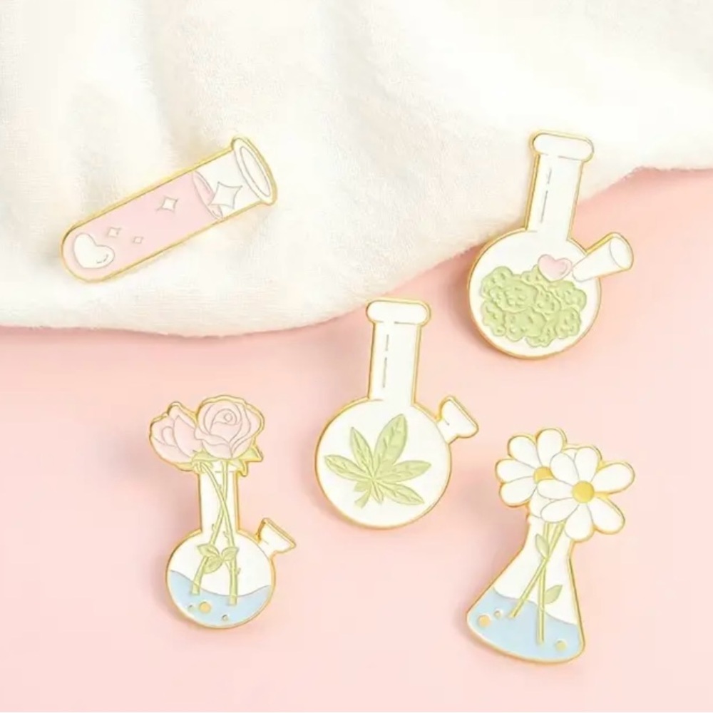 Plant Lover, Scientist- Enamel Pins